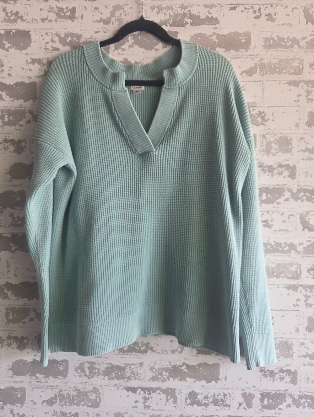 LL Bean Light Mint Green Waffle Knit Sweater Size L